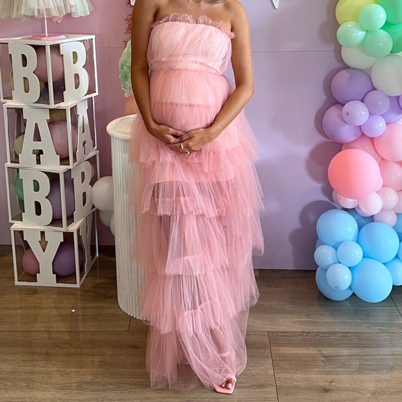 Lovers + Friends | Dresses | Lovers And Friends Bobbit Gown In Blush Pink Pink Ruffle Gown 